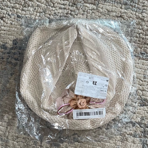 Charming Cream Hat with Brown Flower Accent - Picture 3 of 3